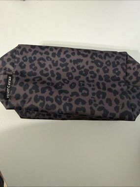 Velvet Caviar Leopard Print Cosmetic Pouch - Black & Gray